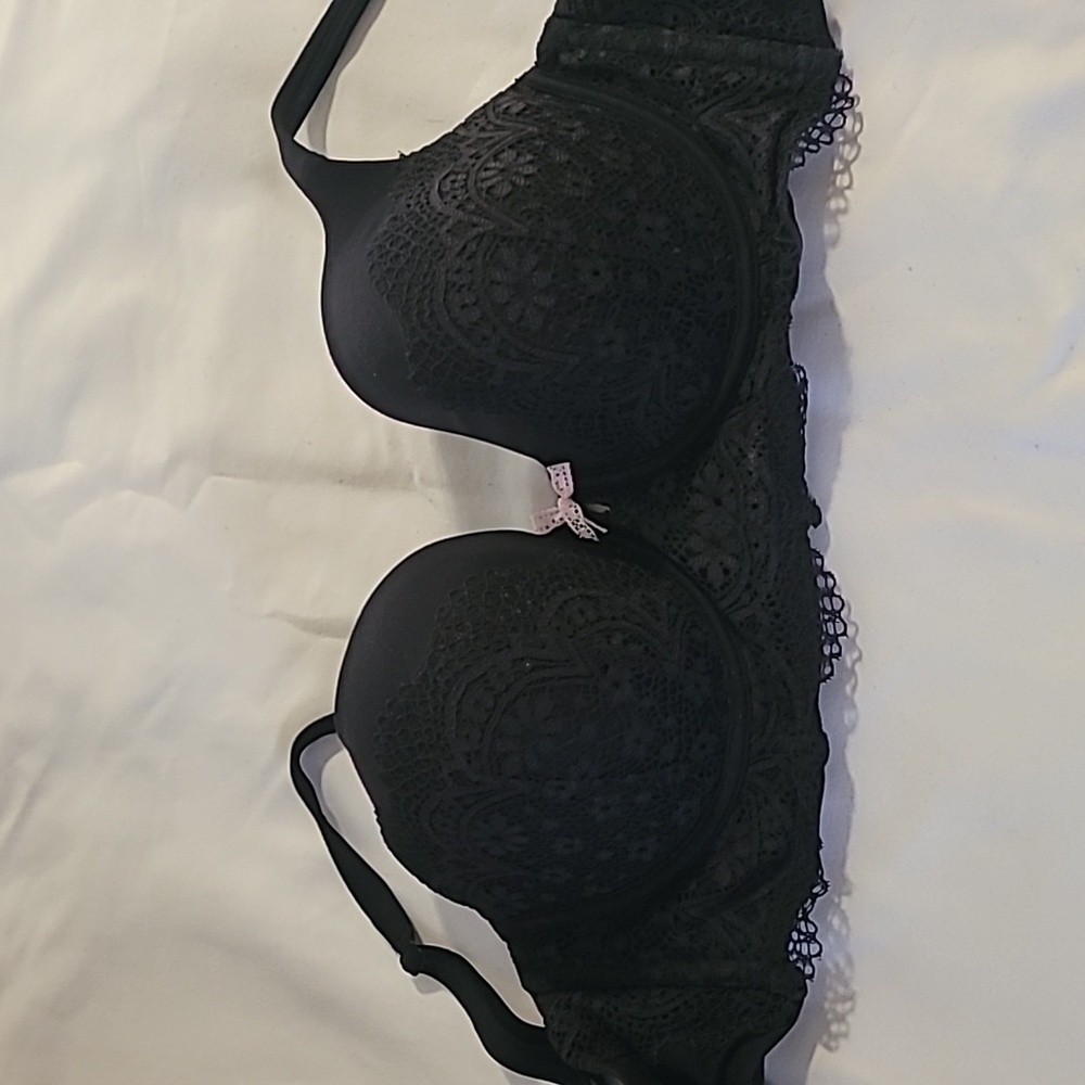 Victorias secret bra 36DD